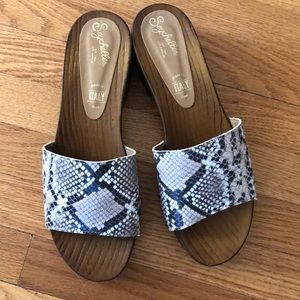 Seychelles Wooden Sandals